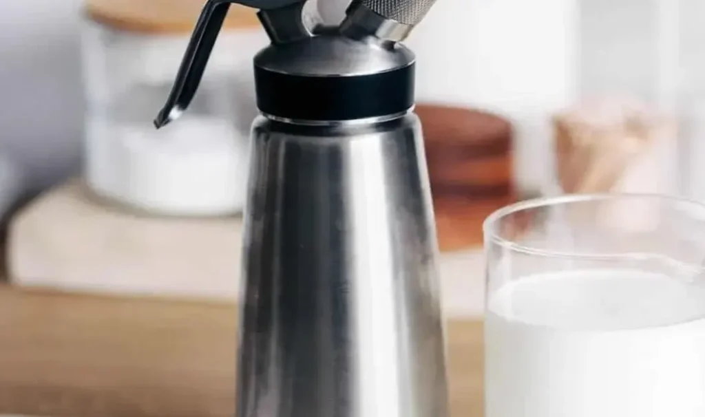 whipped cream dispenser