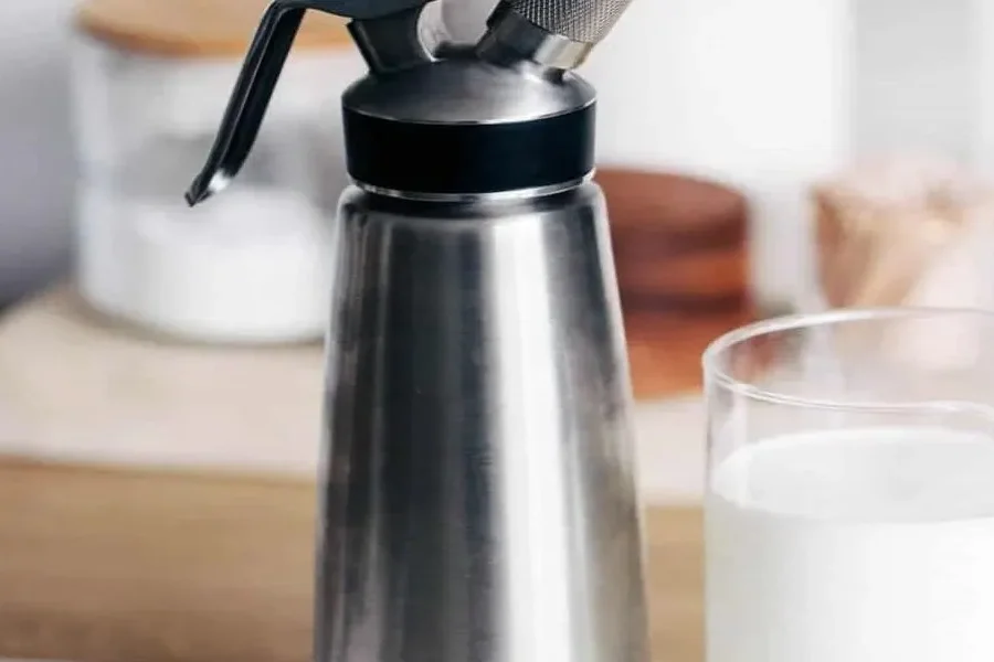 whipped cream dispenser